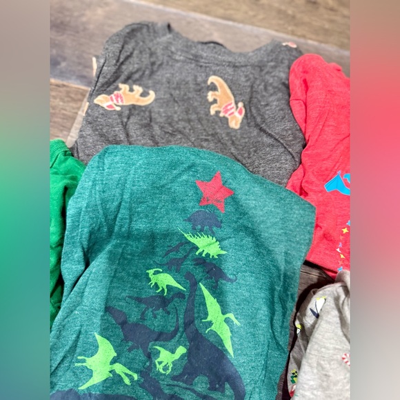 5T Toddler Boy Christmas Holiday Long Sleeve T-shirt Lot - Picture 6 of 6